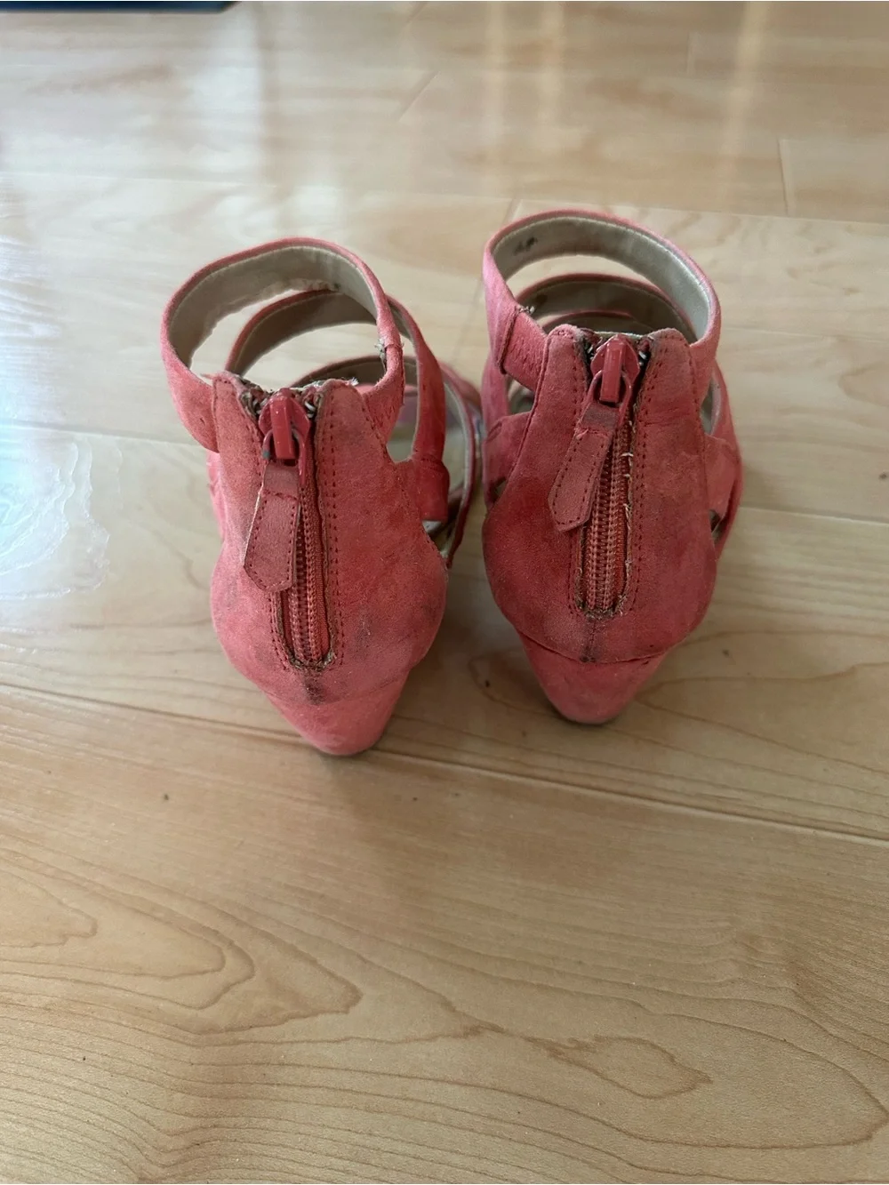🌻 2/$10 American Rag Coral Multi-Strap Wedge Sandal for Women size 6.5